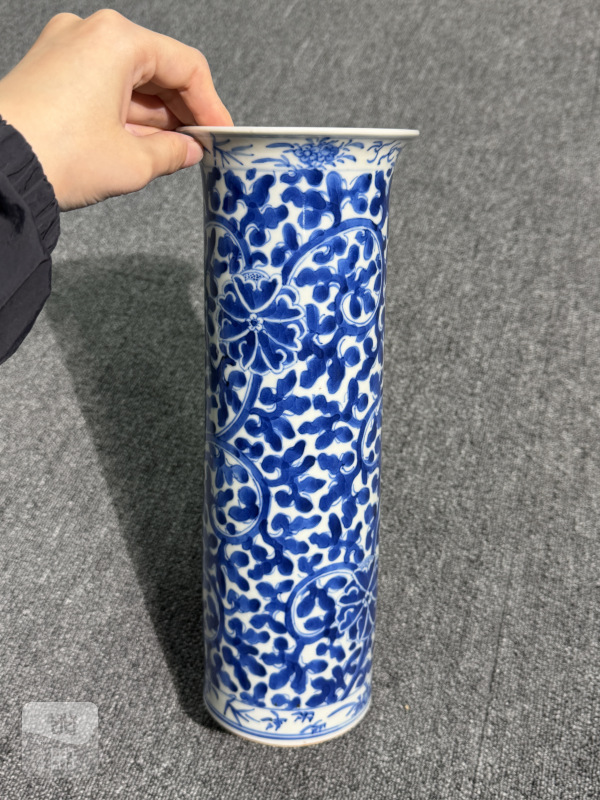 清晚期青花缠枝花卉纹帽筒 - 图4
